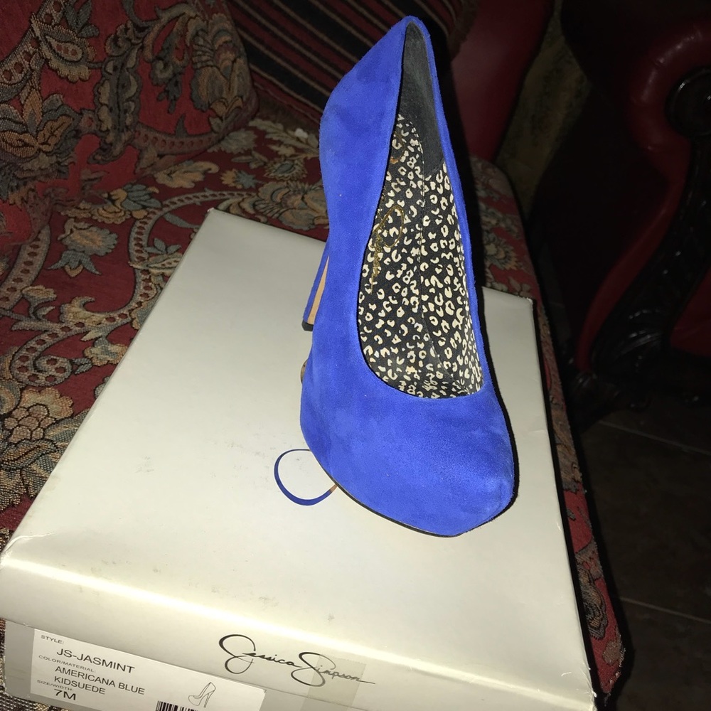 Jessica Simpson heel